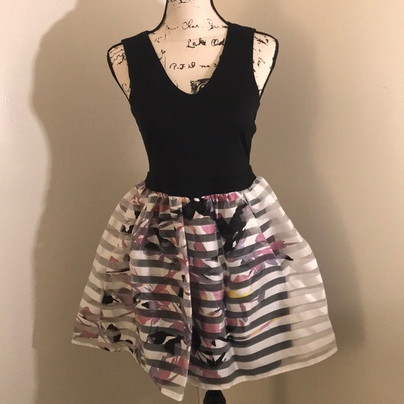 Dresses & Skirts - Tutu Floral Skirt Dress sz M
